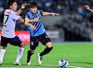 興梠慎三「500試合記念」ゴールは見られず…浦和レッズの記念セレモニーは幻に【浦和レッズvsFC東京 】原悦生PHOTOギャラリー「サッカー遠近」の画像