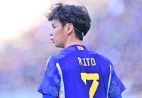 ｢うまーー！｣シントトロイデン伊藤涼太郎の右足ダイレクトボレー弾が鮮やか！｢タイミングも振り抜きも見事｣今季9得点目に｢2桁見えた｣