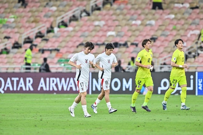 観客帰宅後の敵地スタジアムで、サッカー日本代表が居残りトレーニング！ サウジアラビア戦出場＆不出場合わせ汗を流した9選手の名前の画像003