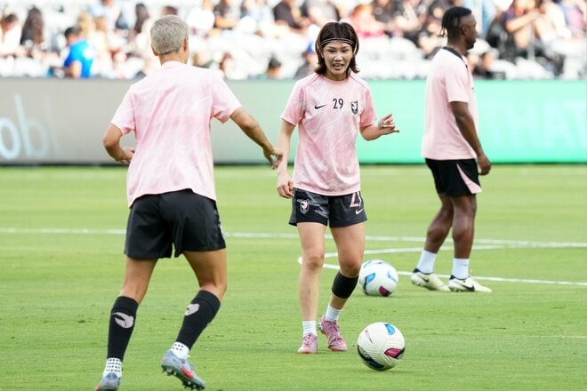 なでしこ美人DFが｢決勝点｣アシスト、サッカー界のレディー・ガガは｢私服姿｣でピッチに、アメリカ女子サッカーで奮闘する守屋都弥、遠藤純、スタンボー華のホーム戦【アメリカNWSL】激闘PHOTOギャラリーの画像003