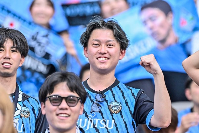 【サポーターアルバム(1)】3得点勝利でクラブ初アジア・ファイナリスト！ ACLE準決勝に駆け付けた川崎サポーターの現地撮影70枚！「川崎フロンターレ―アル・ナスル」の画像067