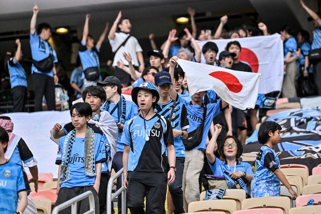 【サポーターアルバム】ACLE決勝に駆け付けた川崎サポーターは衝撃の700人！ 現地で声援を送ったサポーター写真81枚「アル・アハリー川崎フロンターレ(3)」の画像046