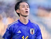 「電光石火」「もう何回リピートしたかわからん」三戸舜介の鮮烈なオランダデビュー弾にファン感激！「ミト」連呼の実況＆歓喜の輪＆スタンドの日の丸に「本当に嬉しい」の声もの画像