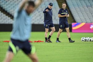 日本戦前日に1名が別メニュー調整！ 現地メディアに聞いた「オーストラリア代表の前評判」と「日本のメディアに“こんばんは”とあいさつした選手」の画像