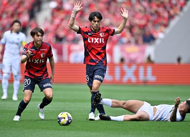 【試合アルバム】鬼木監督の古巣・川崎を国立で破った鹿島アントラーズのプレー写真78枚！「鹿島アントラーズー川崎フロンターレ」の画像063