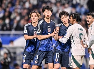 「職業イケメンの谷口彰悟さんおるやんけえええええええ!!!!」日本代表戦を現地観戦した谷口彰悟＆三笘薫のまさかの並び姿に試合会場ざわつく！「ビジョンに抜かれた人類史上一番かっこいい」の声の画像