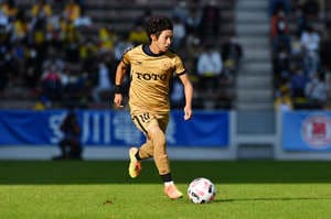 【2021年J2「個人昇格候補ベスト11」！】「C大阪入り濃厚報道」の岡山・FW上門知樹、北九州の「絶対的エース」高橋大悟も選出!!【MF～FW編】(2)【フォーメーション図】【戸塚啓のJ2のミカタ】の画像