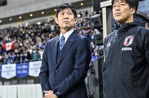 【サッカー日本代表・森保一監督、10月18日取材対応全文(3)】鈴木彩艶の終盤の“ピンチ”について「トミは恐らくアーセナルでより内側に…」と、イメージの違いに言及の画像