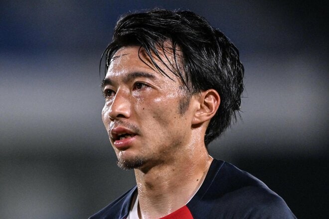 ｢素敵な写真｣元日本代表のJ1鹿島MF柴崎岳の美人アイドル妻、我が子と初クリスマスディズニーへ！ “パパに買ってもらった”プレゼントと“かわいい写り込み”もの画像