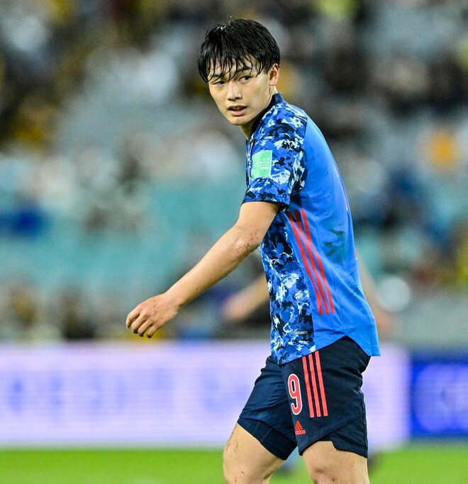 「ヤバすぎる」!! サッカー日本代表・上田綺世のベルギー移籍後初ゴールが「エグい」と大反響!! GKもノーチャンスの「豪快弾」とは?【動画】の画像