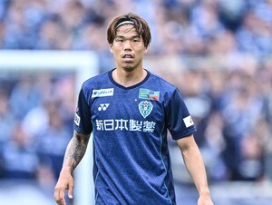 「全盛期の中村俊輔級」福岡28歳MF前寛之の“コース＆軌道＆スピード”完璧な約30mスーパーFK弾に騒然！「とんでもねぇFK！」「鳥肌立ったよマジで」の声の画像