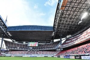 「そんなばったりはない！笑」元日本代表監督と名古屋で偶然遭遇した元教え子が道端2ショットを公開し「懐かしいお二人！」の声！「そんなバッタリあり？」と驚きの声もの画像