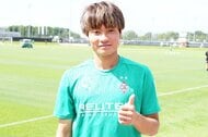 福田師王ドイツ奮闘記(7)前編 ｢オフの日は1日13時間寝ることも｣福田師王が語るカールスルーエでのリアル一人暮らし、日本代表キャプテン専属シェフの優しさと自炊生活の画像