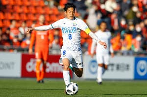 J1昇格争い佳境(1)徳島が王手!!北九州のプレスをいなす「流動的サッカー」の中心「背番号8」【戸塚啓J2のミカタ】の画像