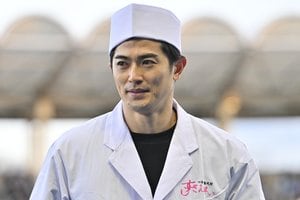 日本代表DF谷口彰悟の美人妻、大物女優との奇跡の遭遇ショットに｢2人とも美人すぎる｣大反響！和服姿に｢綺麗な新妻｣｢京都画報やね｣の声の画像