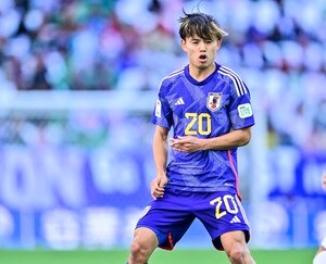 「タケ流石すぎる」「恐るべし」久保建英のアジア杯イラン戦ハームタイムでの振る舞い＆具体的な戦術指示にファン脱帽！「タケが代表キャプテンになる頃が楽しみ」の声の画像