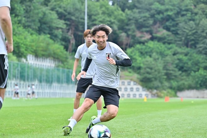 【サンフレッチェ広島「E-1」アルバム】J1広島に所属する日本代表5選手の13日＆14日の練習写真46枚！ジャーメイン良、中村草太、川辺駿、田中聡、荒木隼人、大迫敬介の現地写真の画像030