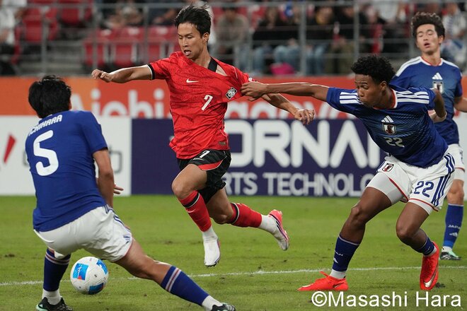 決勝で韓国に3連敗！ 惜敗の銀メダルに市原吏音、大関友翔、梅木怜も笑顔なく……。奮闘の中島洋太朗や佐藤海宏を擁する大岩ジャパンの本番は2028年！【U-21日本代表vsU-23韓国代表】激闘PHOTOギャラリーの画像002
