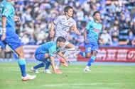 ピッチと仕切りのない観客席も！　新・本拠地｢ピーススタジアム｣で長崎が怒濤の4ゴール【明治安田J2リーグ 第34節 V・ファーレン長崎vs大分トリニータ 2024年10月6日 14:03キックオフ】PHOTOギャラリーの画像