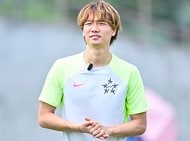 「サガン鳥栖カラーだし吉田豊だろこれ笑」栃木SCが公開した芸人クロちゃんの来場告知動画に、早くもツッコミ多数!「栃木攻めてるなぁ笑」「清水戦は狙ってやった?」などの声の画像