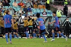 「決勝点の起点は原口元気」「選手たちは誰も引き分けでいいとは考えていなかった」【「サッカー日本代表は、いかにしてワールドカップ出場をつかんだのか」オーストラリア代表戦の激論】(1)の画像