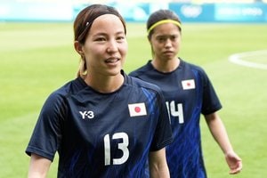 なでしこDF北川ひかるが新天地エバートンで氷風呂パフォーマンス！脱出後の｢太極拳？｣に｢すぐにチームに溶け込みそう｣の画像