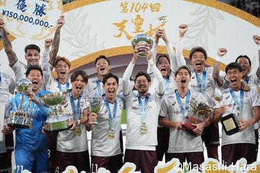 宮代大聖が自身のゴールで「2年連続」天皇杯優勝、71年ぶりの関西勢