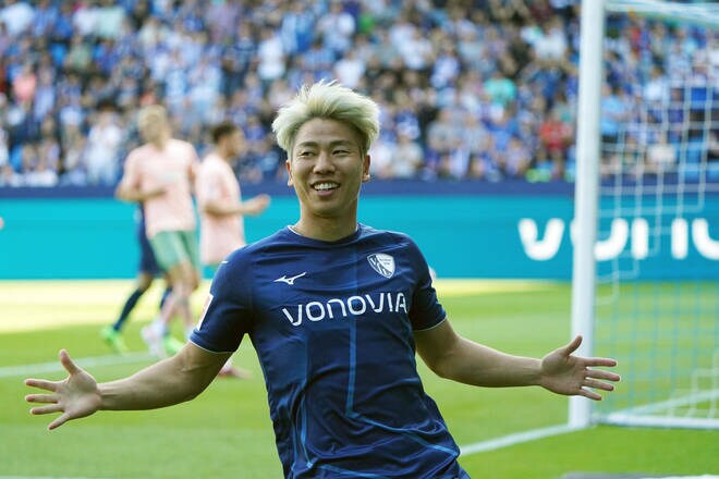 「早く良くなって」!! サッカー日本代表FW浅野拓磨がウェイトトレーニングを開始! ボーフムが「ジャガー」の復帰を報告…カタールワールドカップ出場へ向けて順調に回復の画像