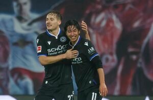 奥川雅也が止まらない!!またもビーレフェルトを勝利に導く｢決勝ゴール｣!遠藤渓太との日本人対決を制す!逆サイドを撃ち抜いた｢今季8ゴール目｣とは?【動画】の画像