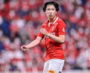 「生まれた時から松尾すぎる」海外挑戦中の松尾佑介が投稿した“幼少写真”が「変わってなさすぎる」と話題！ ベルギー2シーズン目を前にした26歳の誕生日に祝福の声続々の画像