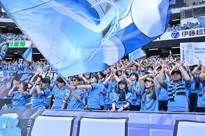 【サポーターアルバム】ACLE準優勝後初の国内試合に駆け付けた川崎フロンターレのサポーター写真80枚！ 国立を青く染め上げる「鹿島アントラーズー川崎フロンターレ」の画像069