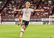 【鹿島アントラーズ】「大迫勇也の恩返し弾＆退場誘発」も鈴木優磨が“鬼迫アシスト”！ 「鹿島の9番対決」で意地を見せる！の画像