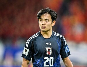「タケ大人なったねー」日本代表MF久保建英の17歳初招集からの成長記録“秘蔵ショット20枚”にファン親心！「最初の方可愛すぎる」「なんだか感動しちゃう」の声の画像