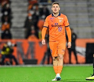 「エグい」「実に気持ちいい」清水FWが浦和相手に決めた無回転ミドルに「えぐすぎた…」の声！ アウェイ駒場でビハインドを吹き飛ばす！の画像