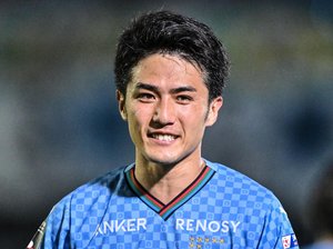 ｢始まったぁぁぁぁぁぁ！｣J1川崎恒例の“奇祭”ハロウィン仮装が元日本代表MFの｢キング→殿｣からスタート！｢一発目から破壊力やばいな｣｢川崎のキングが殿に!!｣の画像