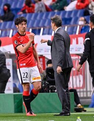 【J1考察】「超攻撃的」横浜F・マリノスに攻め込まれながらもつかんだ勝利が「偶然」ではない理由「浦和DF陣が抑え込んだ選手の名前」【浦和レッズに川崎フロンターレの3連覇を阻む「器」はあるか】(1)の画像
