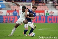 ｢100点満点中500点のプレー｣佐野海舟の“ボール奪取→持ち運び→スルーパス”が圧巻！｢試合を一発で変える力がエグい…！｣｢プレミアいってほしい｣