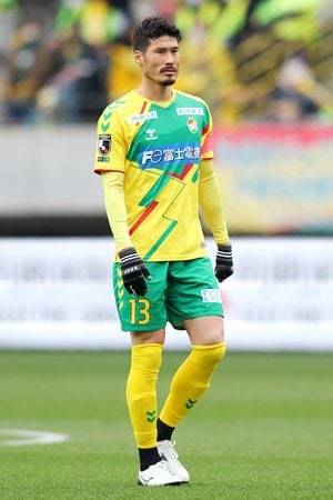 【J2序盤のキーワードは「3連勝」！】挑んできた新潟を返り討ち！ホームで久々勝利＆7位浮上の千葉、「決勝点」を上げた元日本代表DF鈴木大輔が語った“再決意”【戸塚啓のJ2のミカタ】(1)の画像