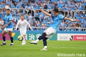 後半ATに生まれた執念の豪快同点弾！ 殊勲の横浜FC伊藤槙人は｢本当、悔しい結果に終わってしまった｣J1残留へ向けてつかみ取った｢勝点1｣の意味【横浜FC vs名古屋グランパス】激闘PHOTOギャラリーの画像