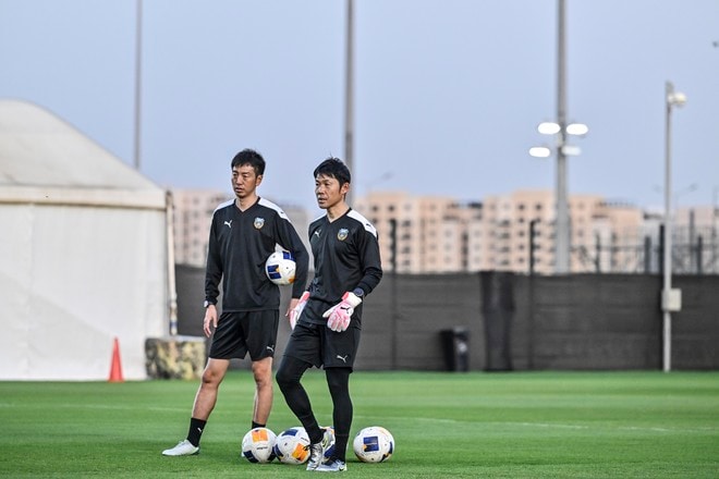 【川崎フロンターレアルバム】サウジアラビア到着翌日4月23日のジェッダ市内での「コーチングスタッフ＆クラブスタッフ写真」と「選手と子どもたちの交流写真」合計98枚！の画像035