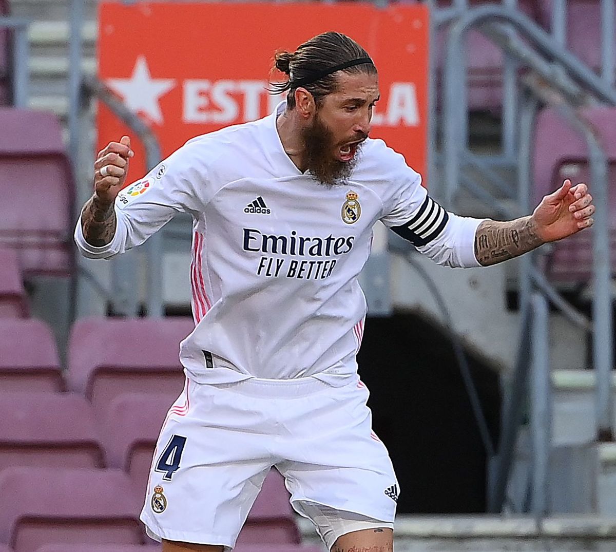 3ページ目 レアル マドリー 世紀の一戦 に快勝 ジダンは偉業 カンプ ノウ負けなし 継続 サッカー批評web