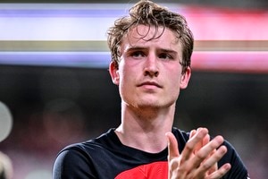 「マジでこの2人神よ」数的不利の絶体絶命ピンチを救った浦和の最強CBコンビのディフェンスが感動的！「高度な連携に痺れた」「凄すぎて泣いちゃうかと思った」の声の画像