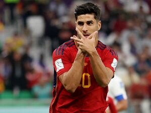 ｢ほんとにシュート上手い｣スペイン代表FWマルコ・アセンシオのワールドカップ｢初ゴール｣が話題に! 高速クロスに上手く合わせる圧巻ゴール! の画像