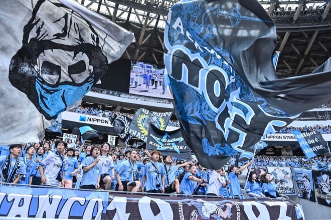 【サポーターアルバム】ACLE準優勝後初の国内試合に駆け付けた川崎フロンターレのサポーター写真80枚！ 国立を青く染め上げる「鹿島アントラーズー川崎フロンターレ」の画像051