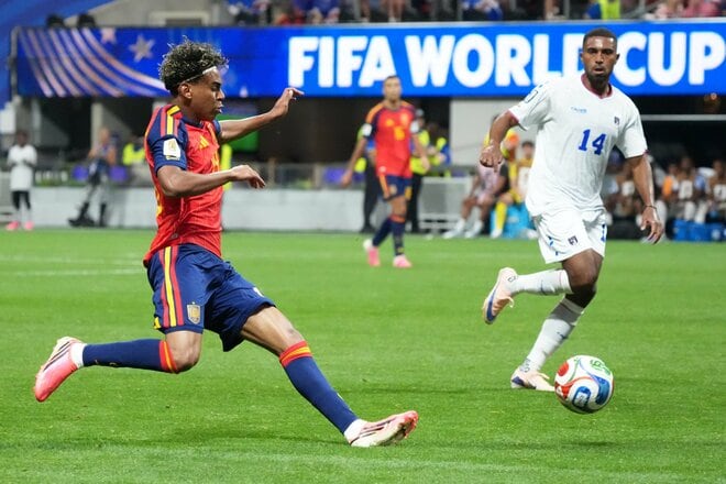 【W杯】初戦で大谷翔平超えフォロワー1545万人！ FIFAランク67位の小国カーボベルデ、40歳GKが神童ヤマル擁する2位スペイン相手に起こした奇跡と、その続き【スペイン代表vsカーボベルデ代表】現地撮の画像004