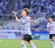 「J1&代表81試合をピッチ取材」した編集部Nが選んだ「すべてがパーフェクトなJ最強CB」【サッカー批評が選ぶ「2021年J1ベストイレブン」】編集部N(2)の画像