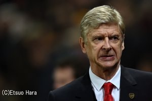 「オフサイドルール、1世紀ぶりの革命」アーセン・ベンゲルの提言(1)「圧倒的な攻撃有利はファンに資するのか?」の画像