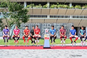 「肌がただれる暑さ」でも浦和ユンカーは異質！ サポーターも「惚れてまうやろぉぉぉおおお」と称賛した姿【ルヴァン杯抽選】の画像