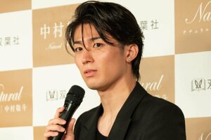 本人メッセージ動画も話題｢これからも久保くんとナイスコンビでいて｣日本代表・中村敬斗“初のフォトブック”に反響｢色んな壁を乗り越えてこれたんですね｣｢写真もかっこよすぎて｣の声の画像