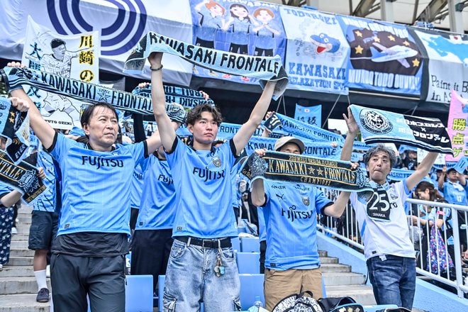 【サポーターアルバム】等々力連勝をアシストした「川崎フロンターレの試合前のサポーター写真83枚」！ 2万2070人が駆け付け圧巻の応援見せた「川崎フロンターレーセレッソ大阪」の画像081